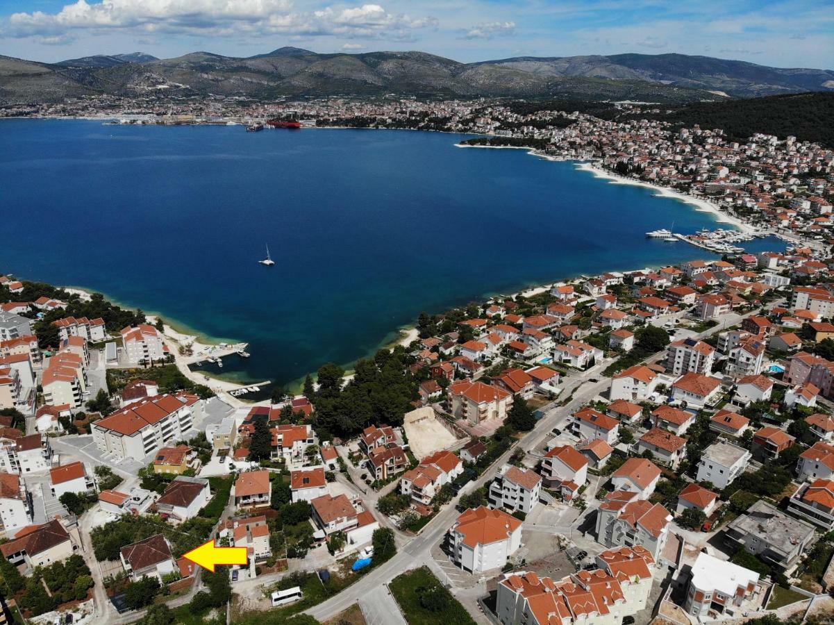 Flora Διαμέρισμα Τρογκίρ Εξωτερικό φωτογραφία